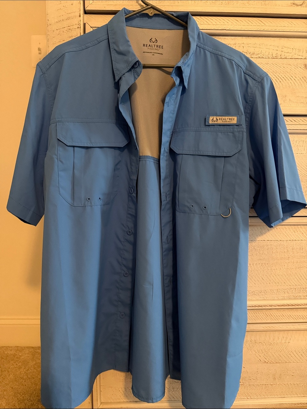 Realtree Men's Short-Sleeve Button-Front Shirt in Sky Blue